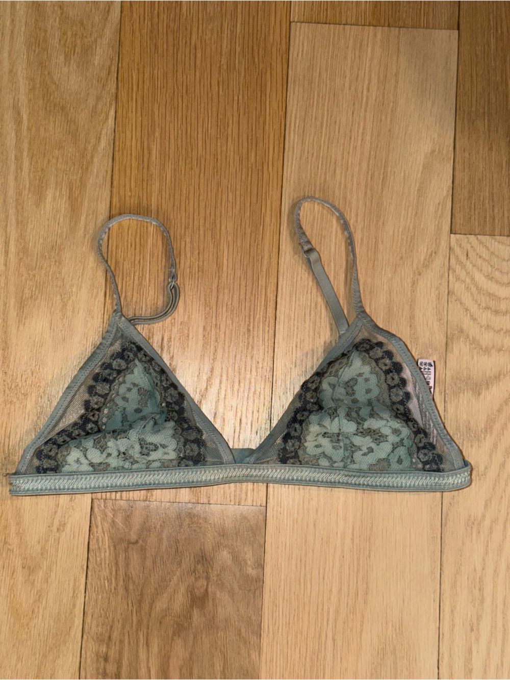 Victoria’s Secret Lace Triangle Bralette in Sage Green Size Small